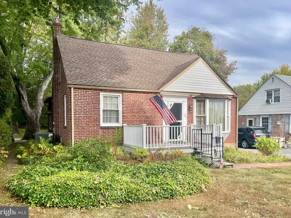 924 Edgewood Ave, Folsom, PA 19033