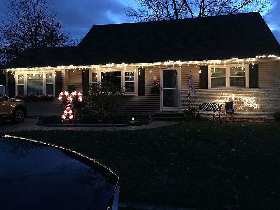 2nd image of 2720 Shady Glen Ave