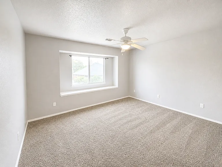 5709 Parkwood Trl — Photo 24