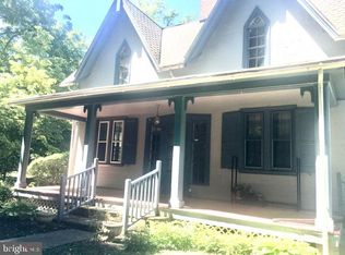 442 Wharf Rd, Andalusia, PA 19020