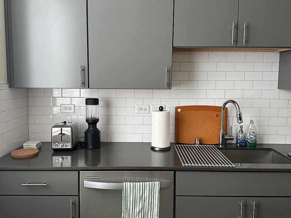 Kitchen (First Floor)