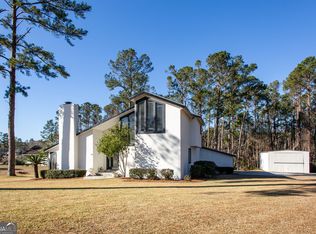 2619 Winchester Dr, Waycross, GA 31501