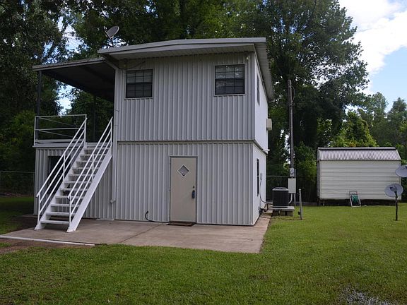 2nd image of 1042 Vermilion St