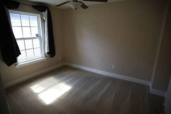 2316 Holton St — Photo 5