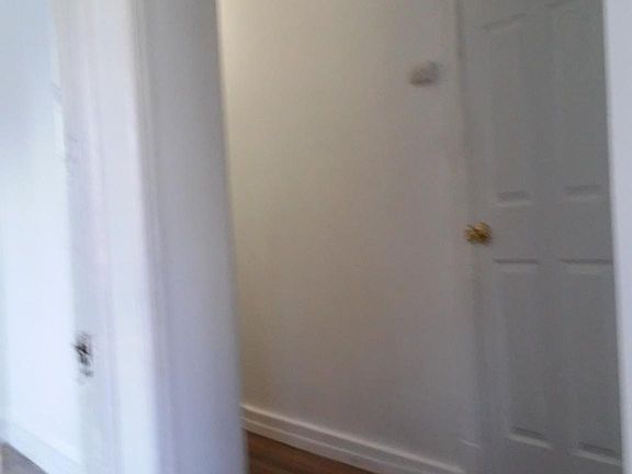 5th image of 19 Hawthorne Ave APT 3