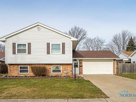 2nd image of 2859 Iroquois Dr