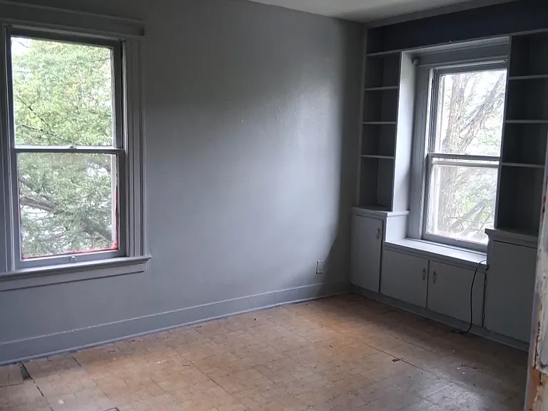 23 Bennett Ave — Photo 4