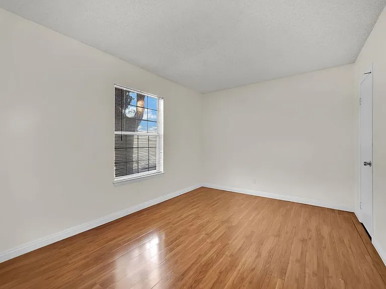 3823 S Maryland Pkwy #B9 — Photo 13