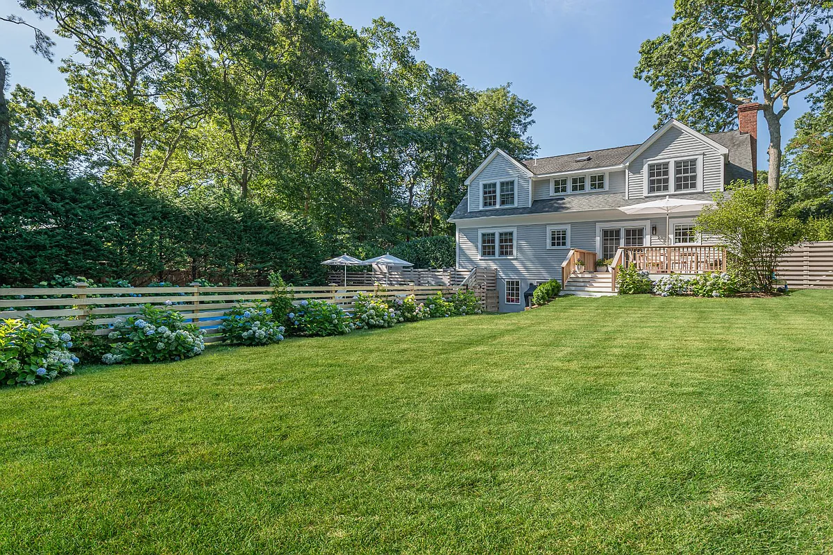 Building Photo - 24 Brandywine Dr