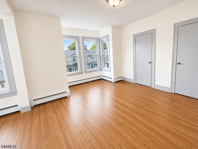 18 John St #2 — Photo 3