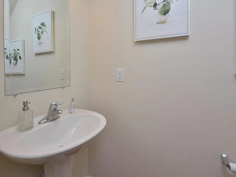 100 Stratford Lakes Dr #324 — Photo 8