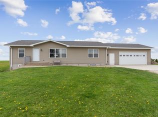 5072 Hitaga Rd, Central City, IA 52214