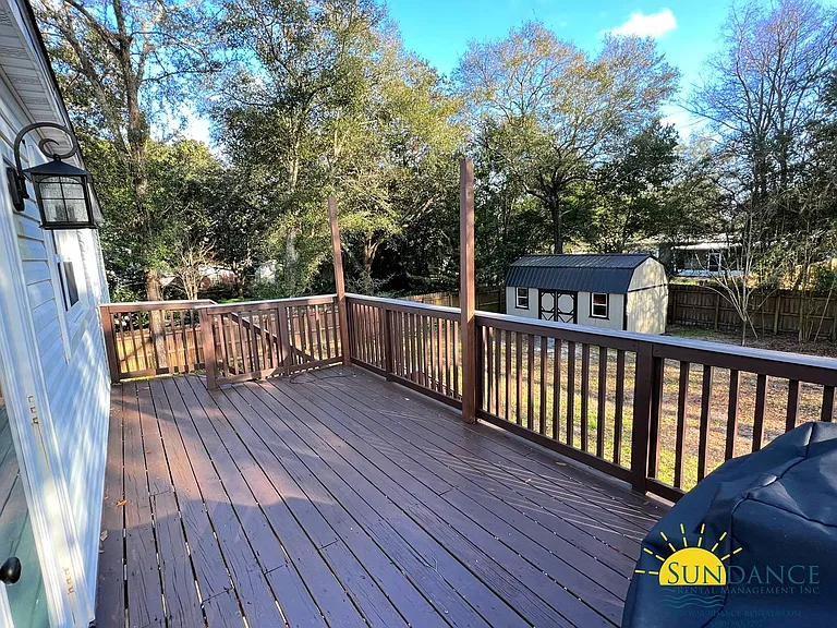132 Sotir St NW — Photo 9