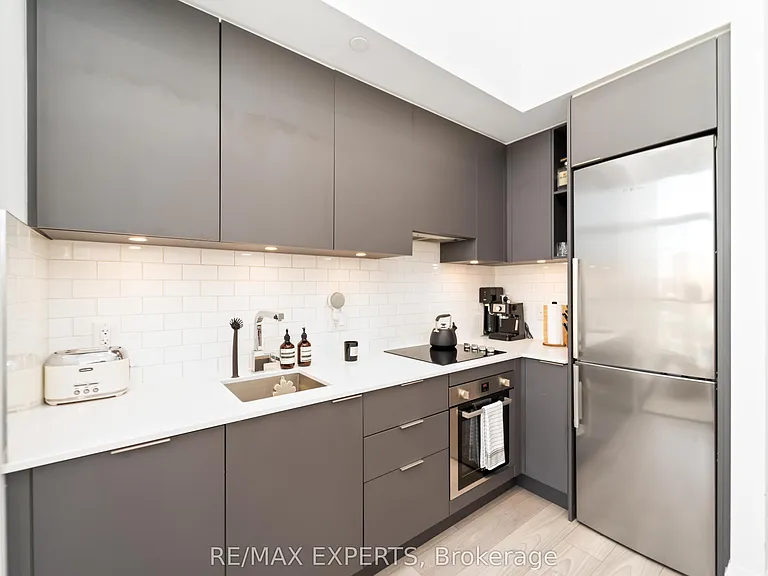 120 Parliament St #902 — Photo 10