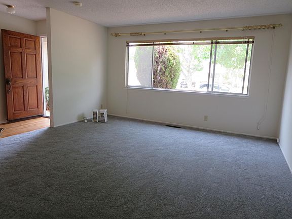 4th image of 782 Durshire Way
