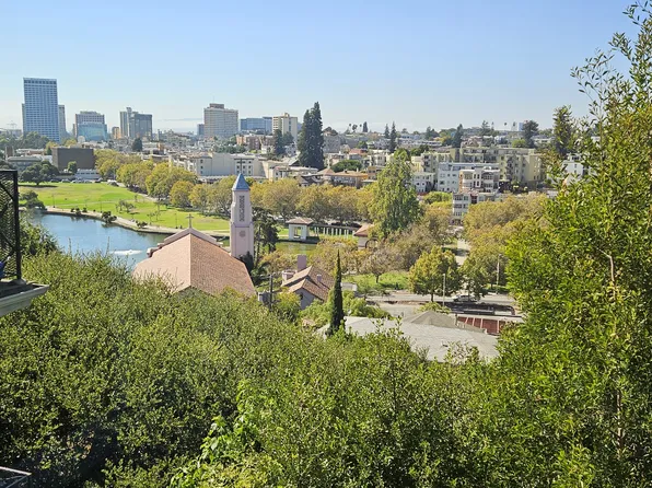 523 Merritt Ave, Oakland, CA 94610