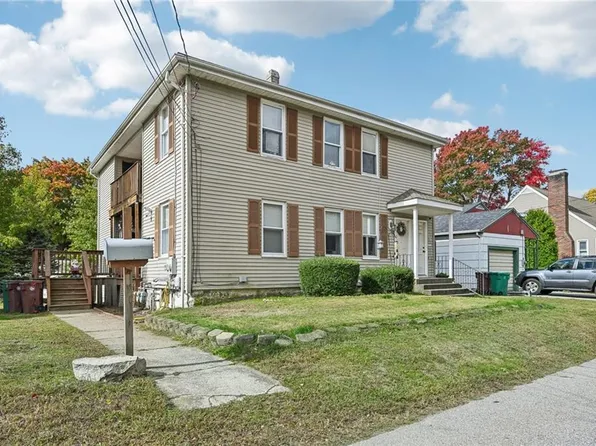 75 Angell St, Woonsocket, RI 02895