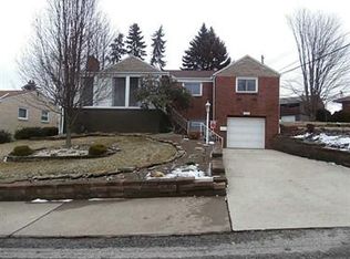 995 Redwood Dr, Pittsburgh, PA 15234