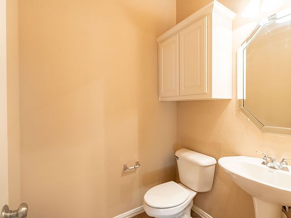 4th image of 2505 Vista Oaks Dr