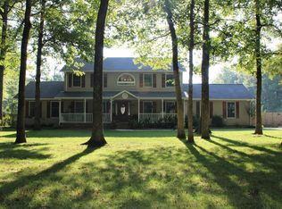 2711 Dick Farmer Rd, Cedar Hill, TN 37032