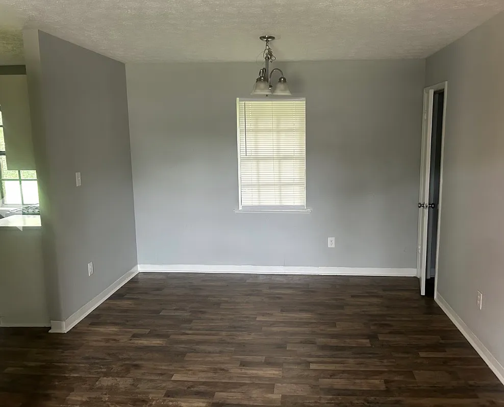 821 West Edgemont Avenue - 825 — Photo 3