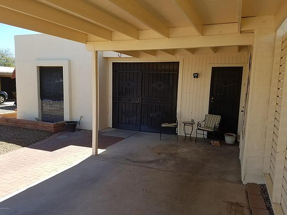 2nd image of 1384 S Desert Meadows Cir