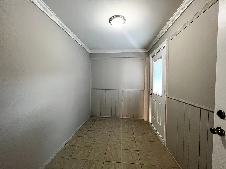 204 King Arthurs Way — Photo 8