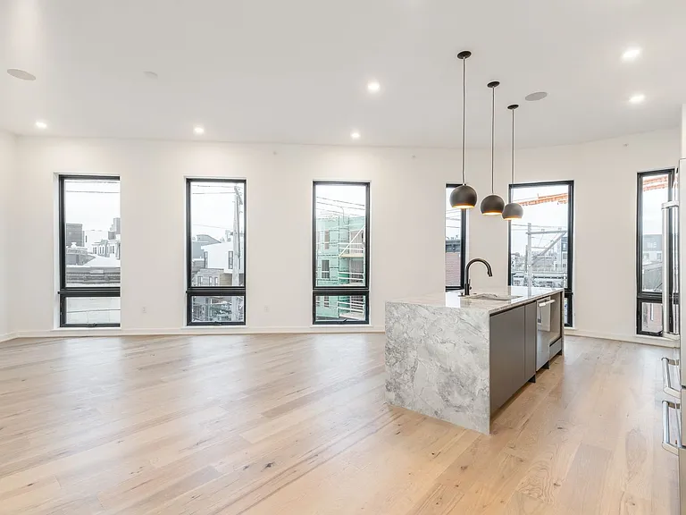 1601 Frankford Ave — Photo 50