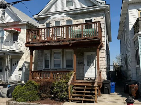 187 Van Buren St, Staten Island, NY 10301