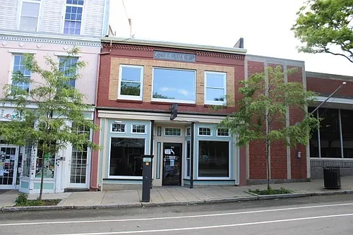 146 Main St #2 Photo 1