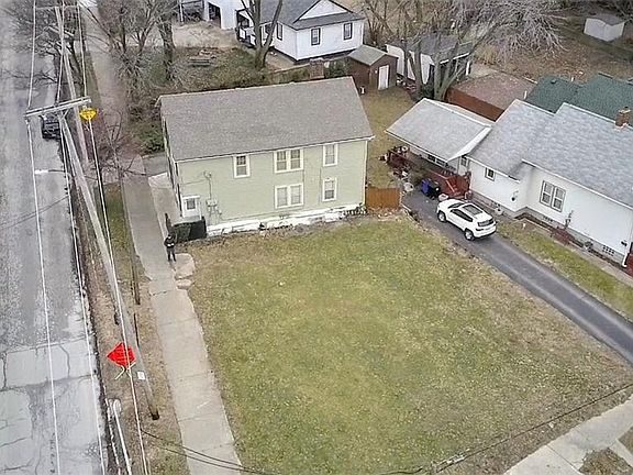 4th image of 1344 W 49th St
