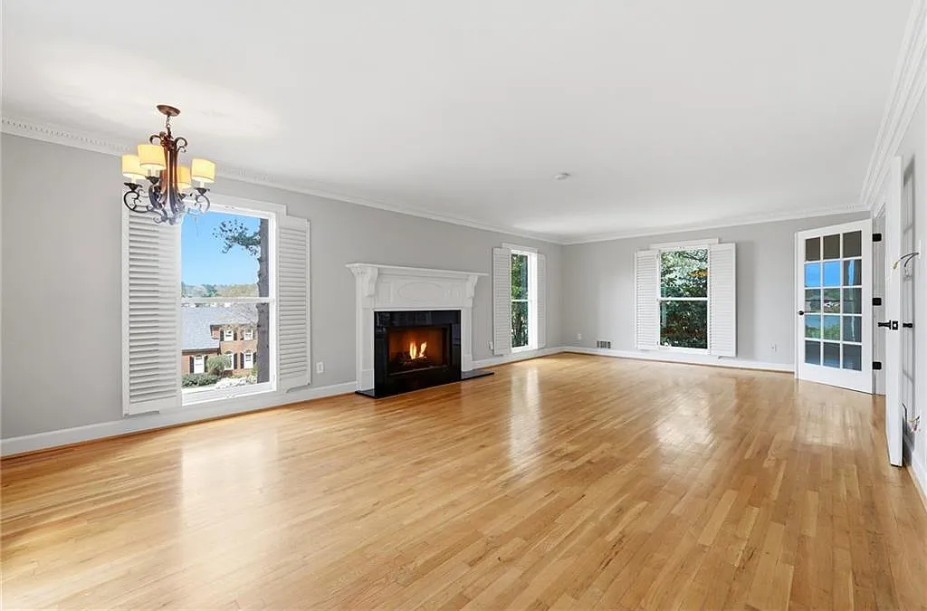4 bed, 3.5 bath, 3281 sqft, $4,200 — Photo 4