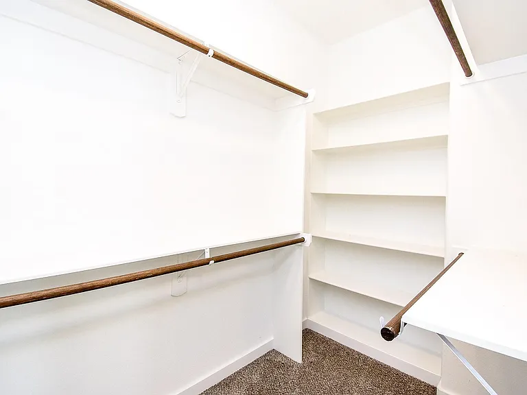 6828 Liverpool St — Photo 29