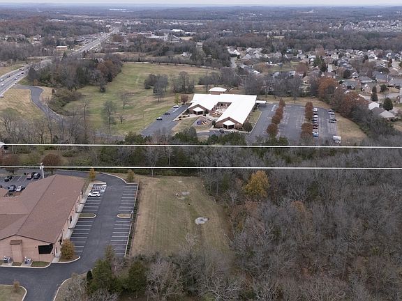 3rd image of 2825 N Mount Juliet Rd