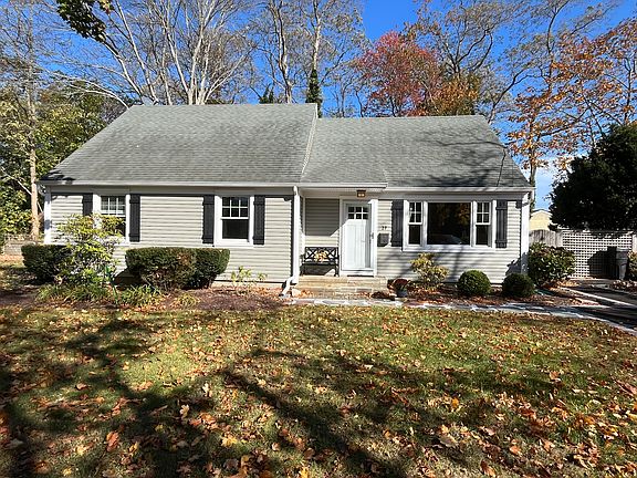 2nd image of 27 Barteau Ave