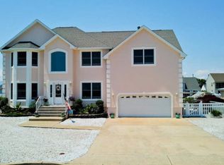 11 Drake Dr, Bayville, NJ 08721