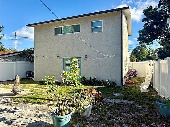 3rd image of 2623 14TH AVENUE N