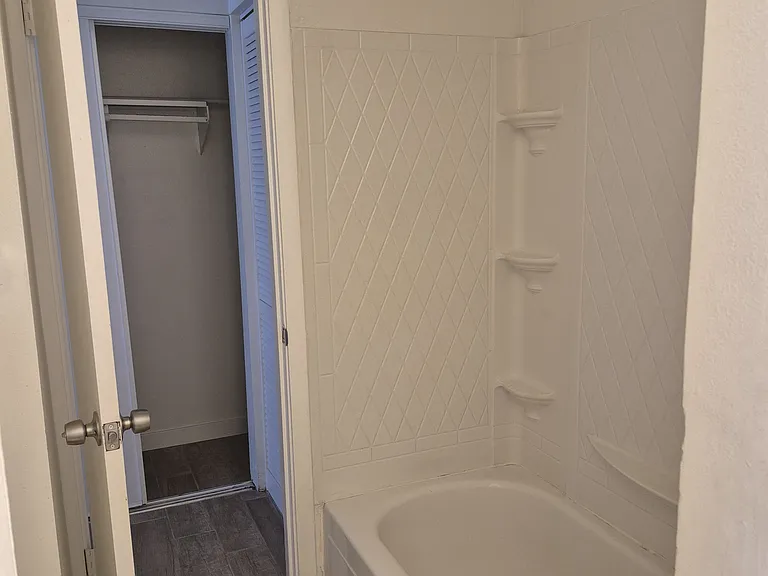 5030 El Camino Dr #13 — Photo 11