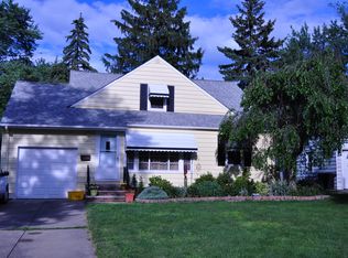 1711 E 240th St, Euclid, OH 44117