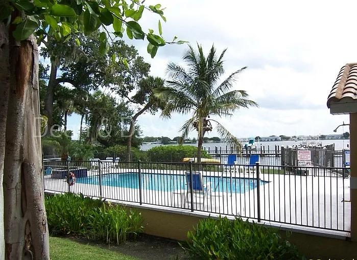 130 Banyan Bay Dr — Photo 6