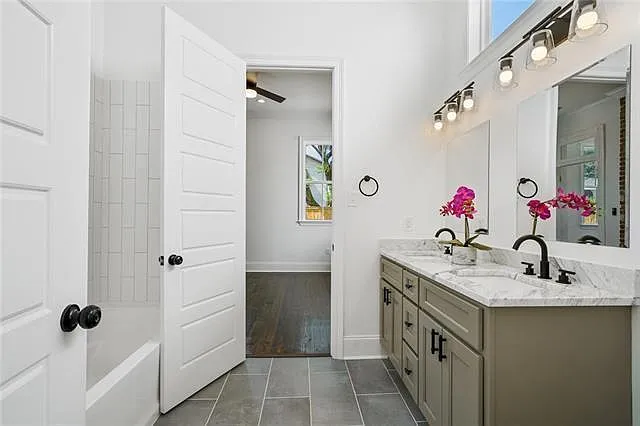 322 Arabella St — Photo 12