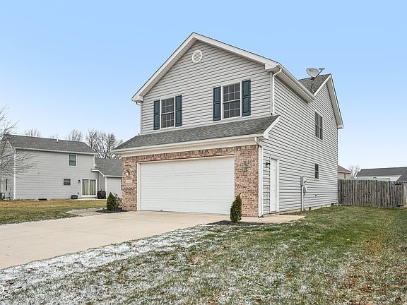 2nd image of 1916 N Sandal Wood Dr
