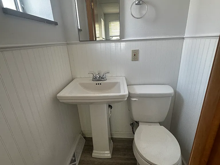 1777 Liberty Dr — Photo 8