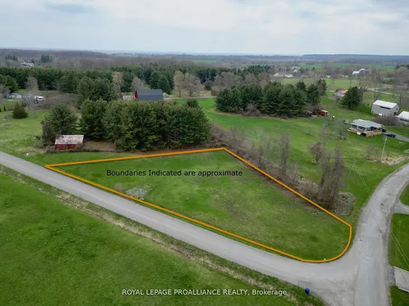 489 Prinyers Cove Cres, Prince Edward County, ON K0K 2T0