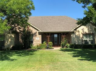 7404 Willow Oak Ln, Arlington, TX 76001