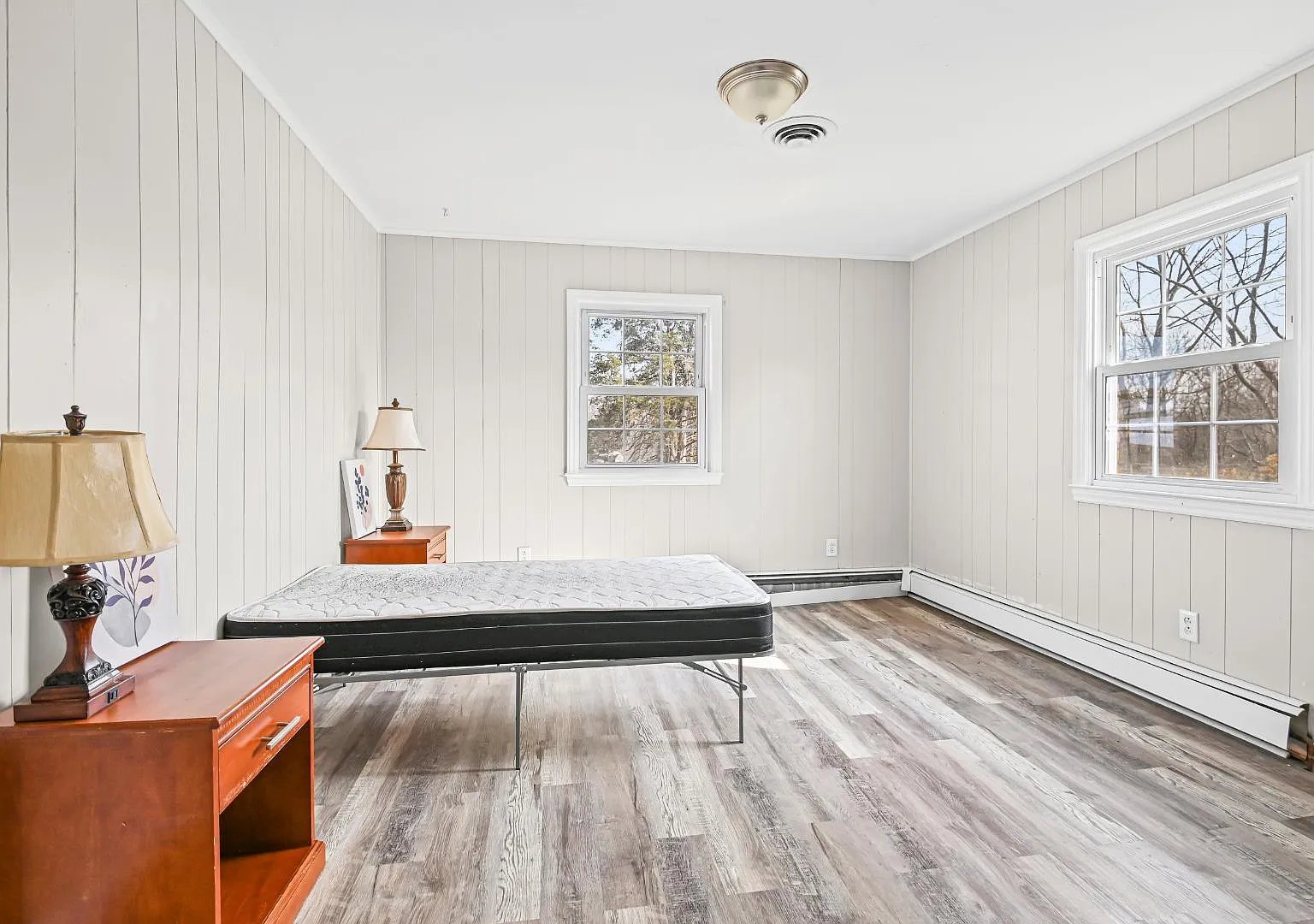 1403 W Mountain St — Photo 4