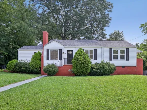 2966 Semmes St, East Pt, GA 30344