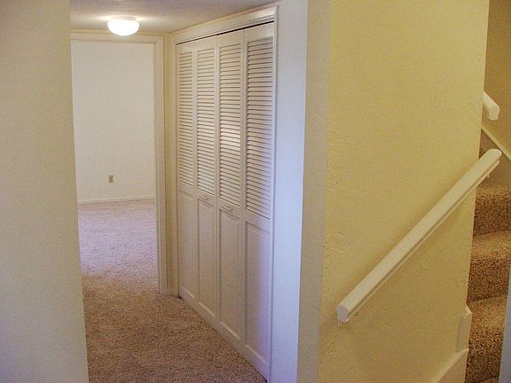 Lighthouse Ave (920E) - Closet Down (web)_07292014