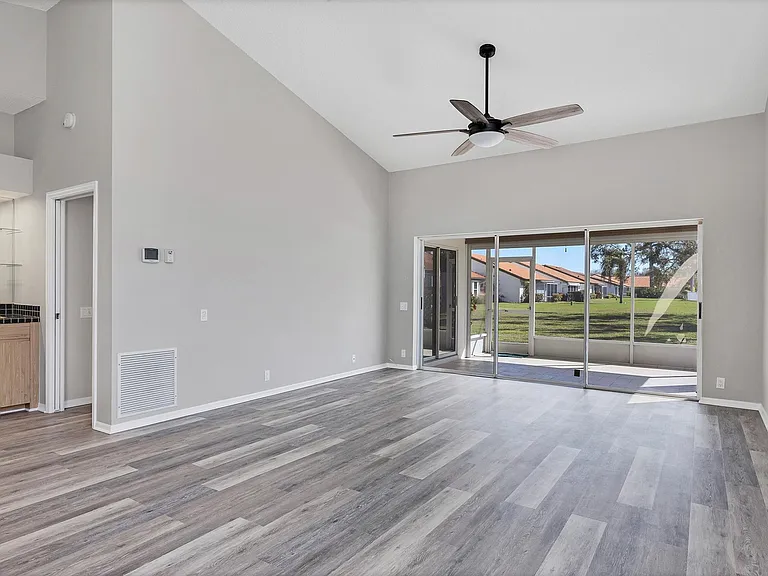 4998 Tamarack Trl — Photo 17