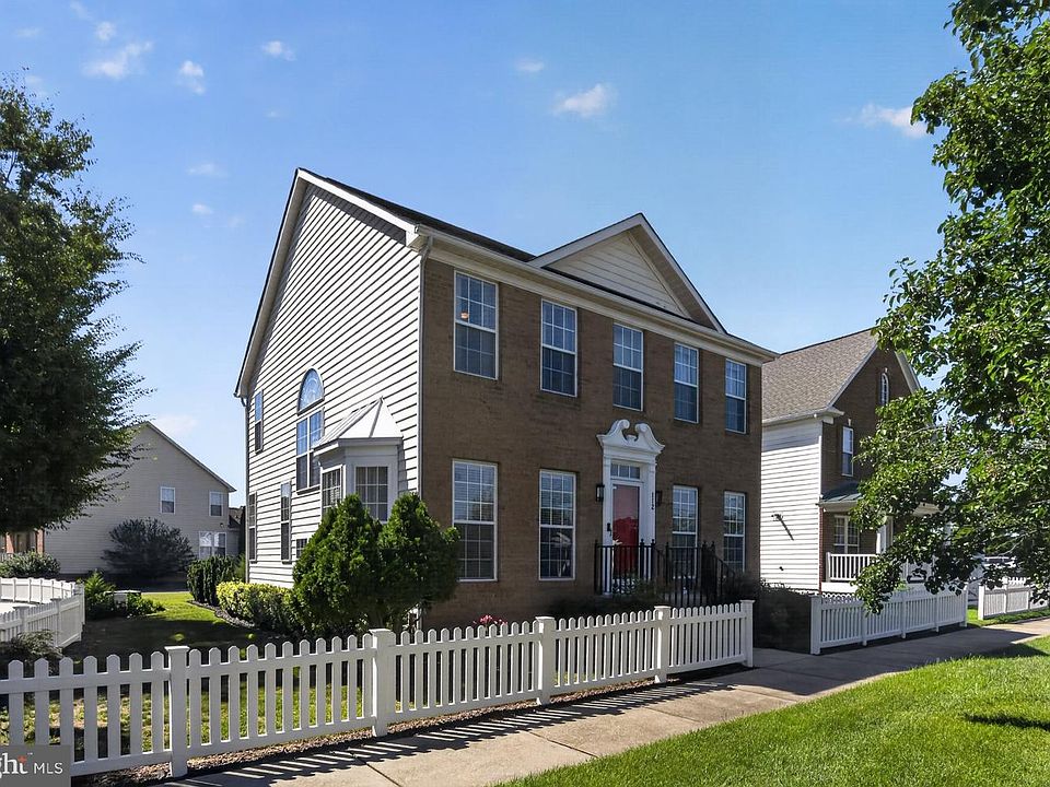 1st image of 112 Gipsey Ln